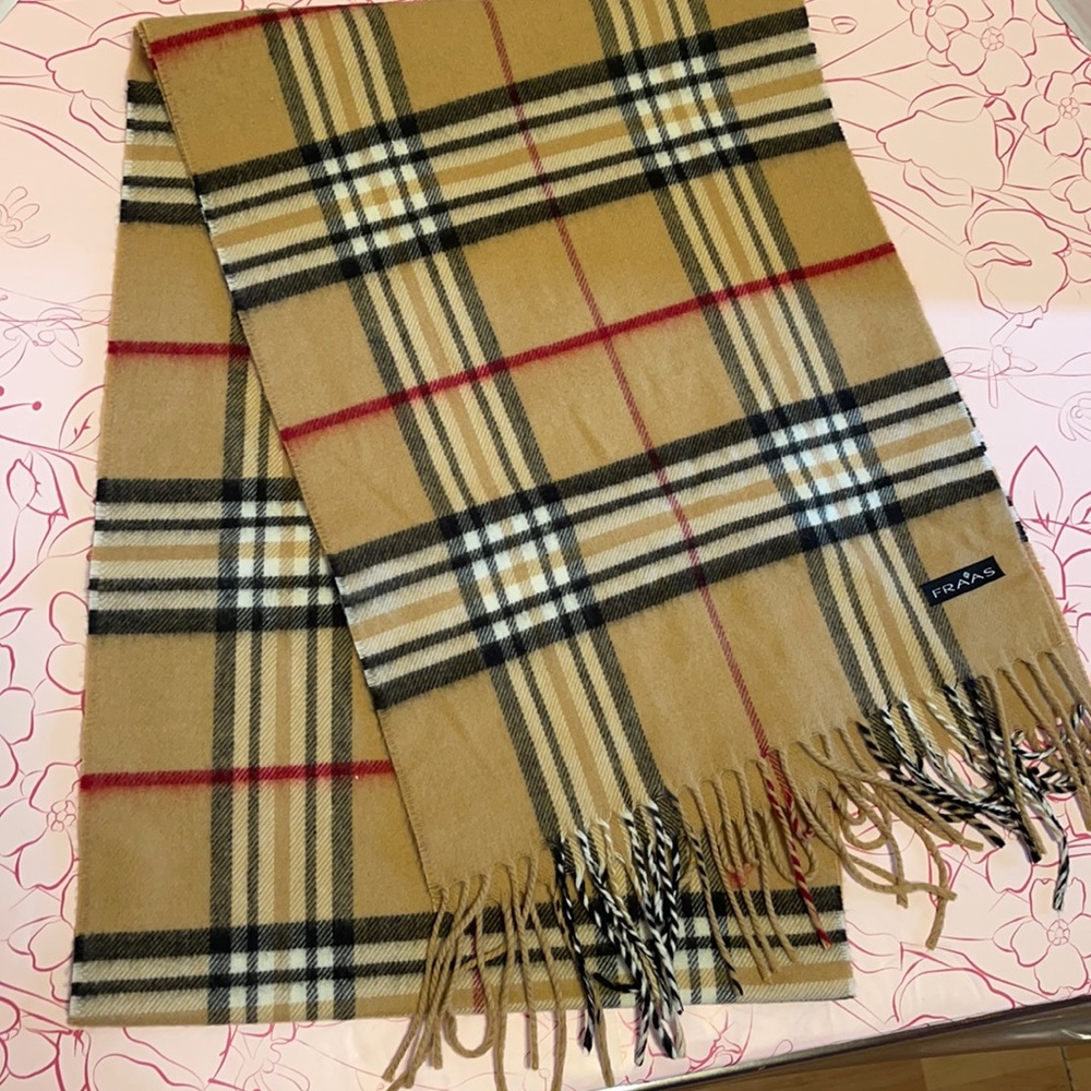 Fraas Scarf